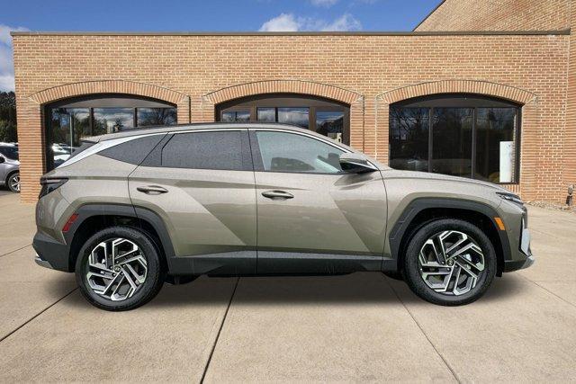 new 2025 Hyundai TUCSON Hybrid car, priced at $43,505
