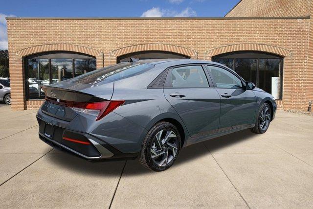 new 2025 Hyundai Elantra car, priced at $24,278