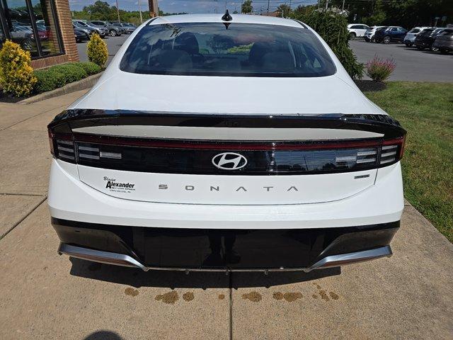 new 2025 Hyundai Sonata Hybrid car, priced at $32,262