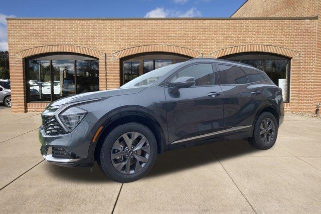 used 2023 Kia Sportage Hybrid car, priced at $30,000