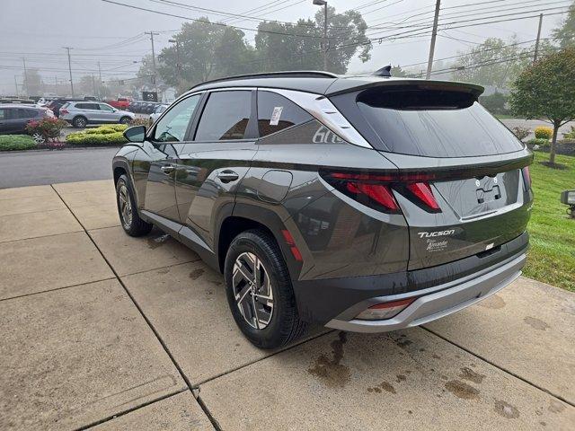 new 2025 Hyundai Tucson Hybrid car, priced at $33,958