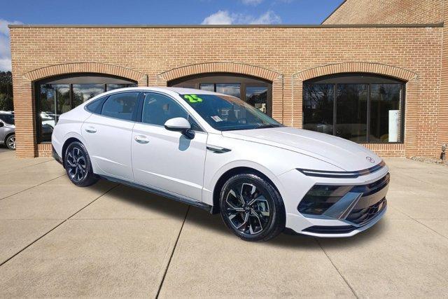 new 2025 Hyundai Sonata car, priced at $30,118
