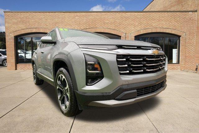 used 2025 Chevrolet Equinox car, priced at $30,500