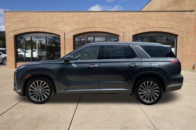 new 2025 Hyundai Palisade car, priced at $52,613