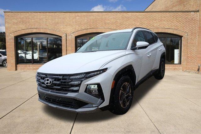 new 2025 Hyundai TUCSON Hybrid car, priced at $34,654