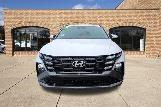 new 2025 Hyundai TUCSON Hybrid car, priced at $34,654