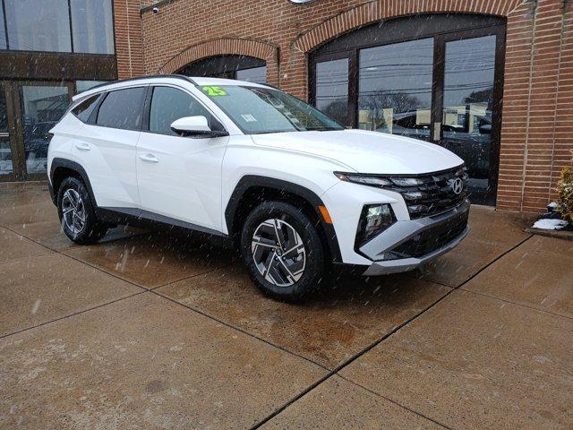 new 2025 Hyundai Tucson Hybrid car, priced at $34,654