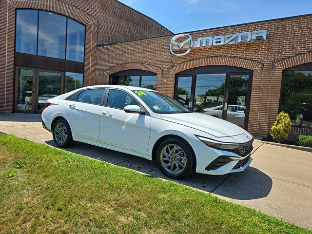 new 2024 Hyundai Elantra car, priced at $23,700