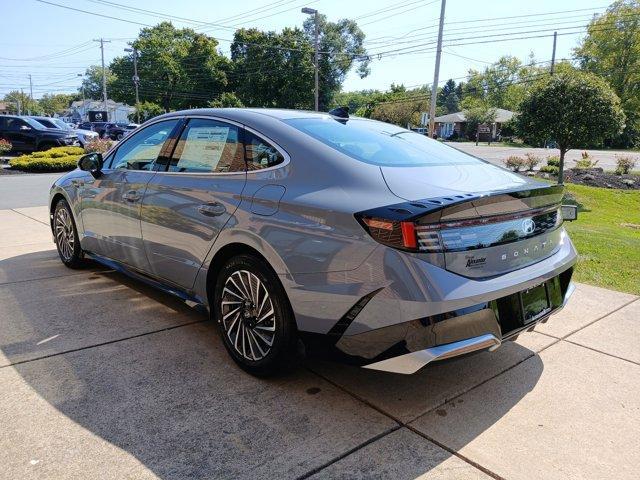 new 2025 Hyundai Sonata Hybrid car, priced at $31,722