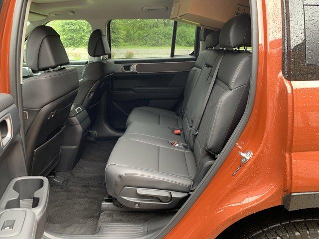 new 2025 Hyundai Santa Fe car, priced at $40,227