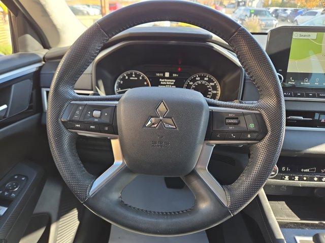 used 2023 Mitsubishi Outlander car, priced at $21,800