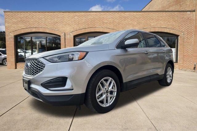 used 2024 Ford Edge car, priced at $22,700