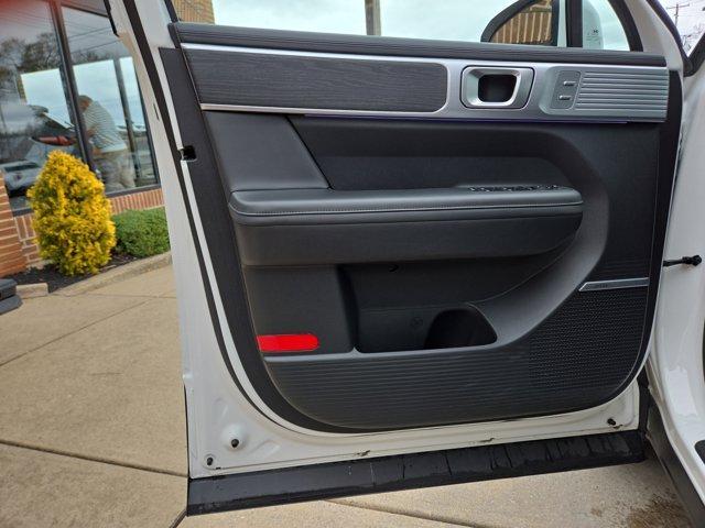 used 2024 Hyundai Santa Fe car, priced at $34,300