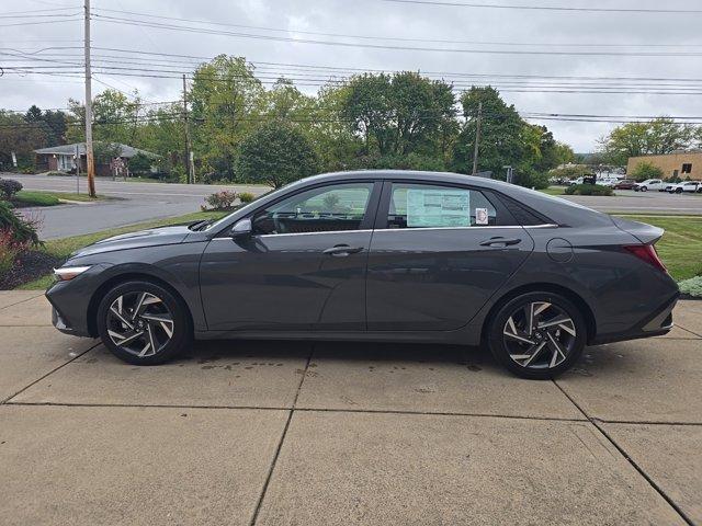 new 2025 Hyundai Elantra car, priced at $30,222