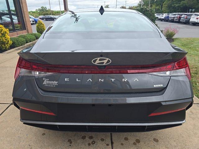 new 2025 Hyundai Elantra car, priced at $30,222