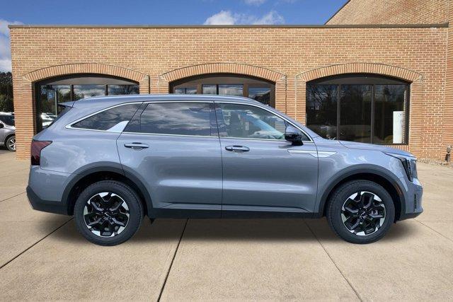 used 2024 Kia Sorento car, priced at $30,000