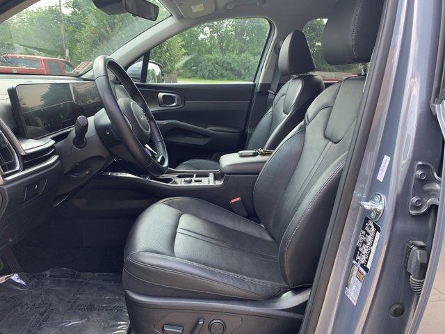 used 2024 Kia Sorento car, priced at $30,000