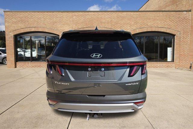 new 2026 Hyundai TUCSON Hybrid car, priced at $43,180