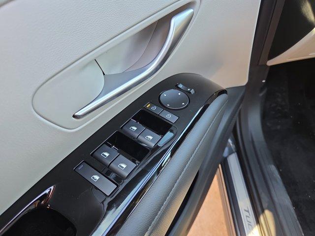 new 2026 Hyundai TUCSON Hybrid car, priced at $43,180