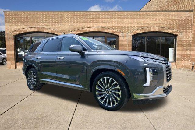 new 2025 Hyundai Palisade car, priced at $52,613