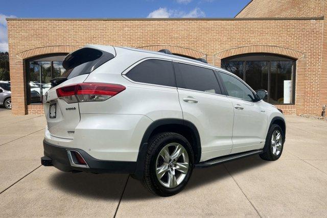 used 2019 Toyota Highlander Hybrid car, priced at $25,000