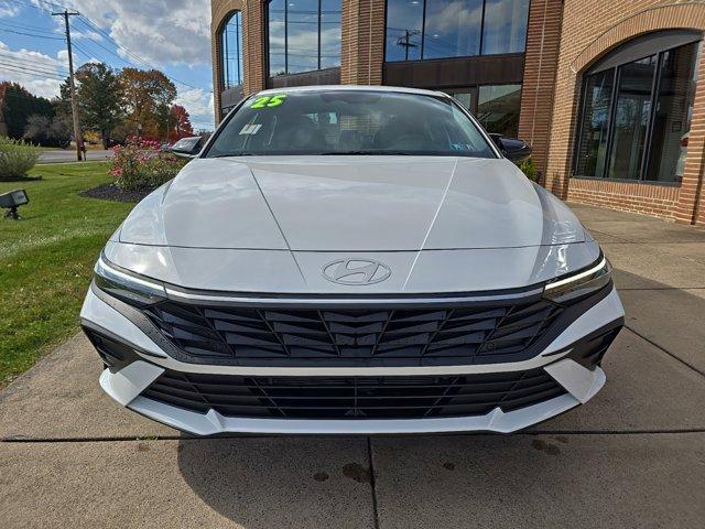 new 2025 Hyundai Elantra HEV car, priced at $28,726