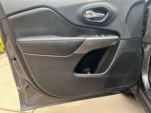 used 2019 Jeep Cherokee car, priced at $15,400