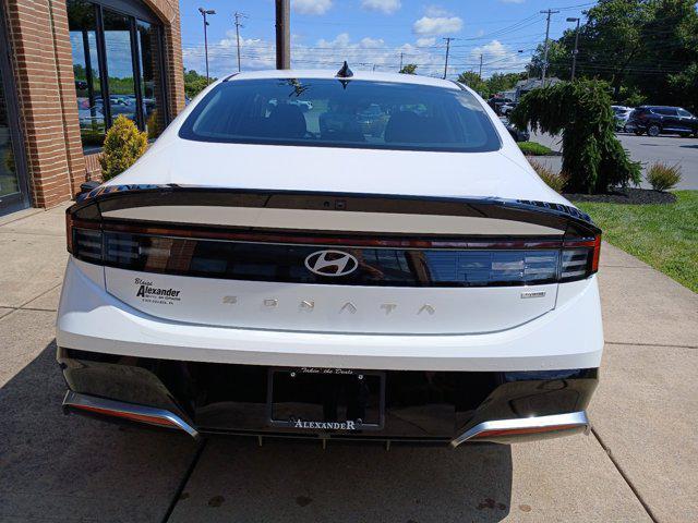 new 2024 Hyundai Sonata Hybrid car, priced at $30,928