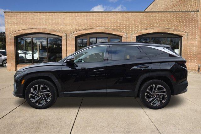 used 2025 Hyundai TUCSON Hybrid car, priced at $34,900