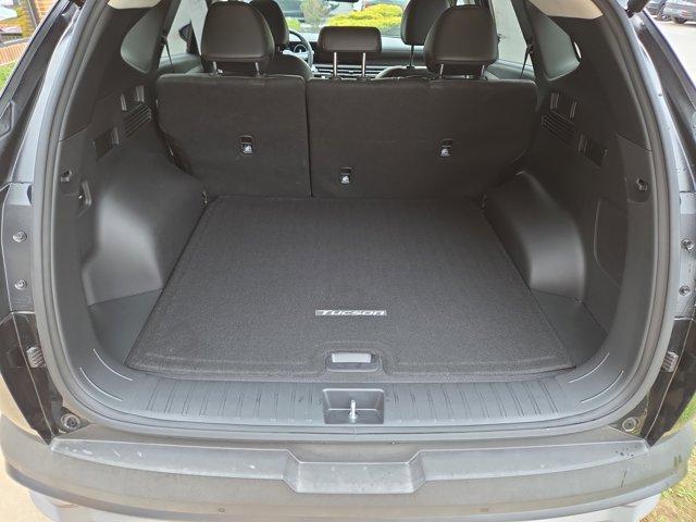 used 2025 Hyundai TUCSON Hybrid car, priced at $34,900
