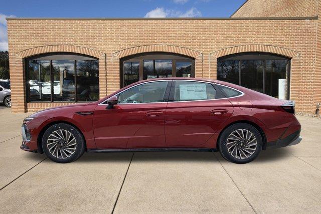 new 2025 Hyundai Sonata Hybrid car, priced at $38,578