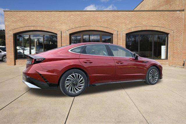 new 2025 Hyundai Sonata Hybrid car, priced at $38,578