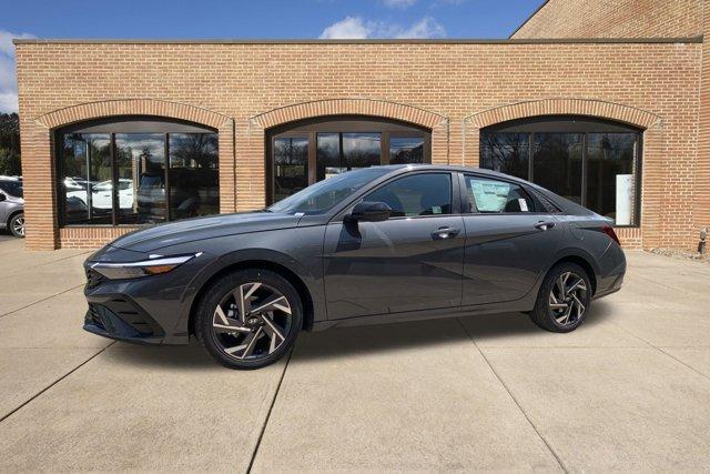 new 2025 Hyundai Elantra car, priced at $24,306