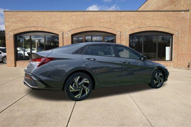 new 2025 Hyundai Elantra car, priced at $24,306