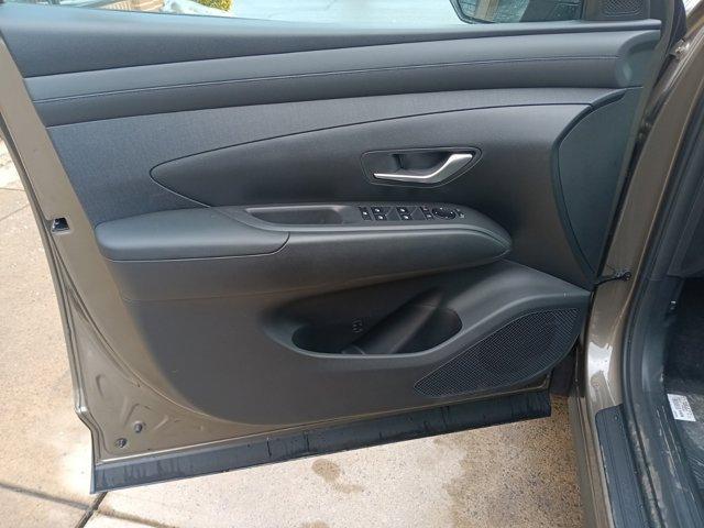 used 2025 Hyundai TUCSON Hybrid car, priced at $35,500