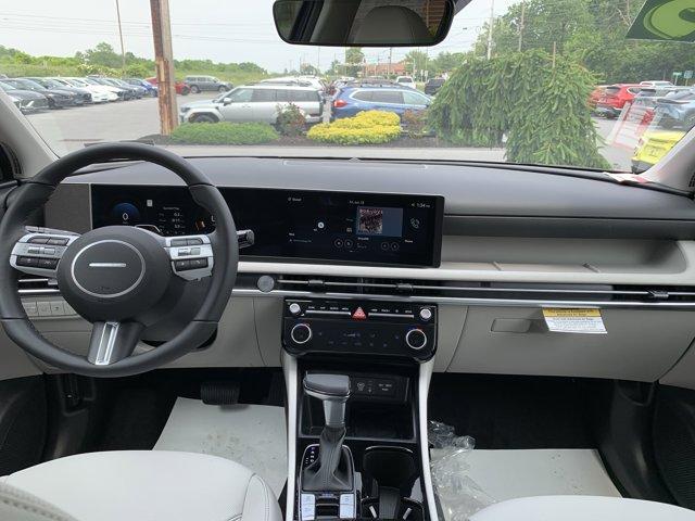 new 2025 Hyundai Tucson car, priced at $35,298