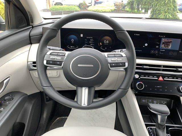 new 2025 Hyundai Tucson car, priced at $35,298