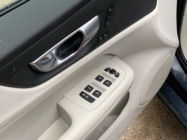 used 2022 Volvo S60 Recharge Plug-In Hybrid car, priced at $32,800