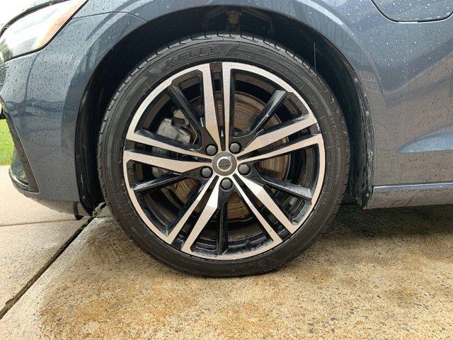 used 2022 Volvo S60 Recharge Plug-In Hybrid car, priced at $32,800