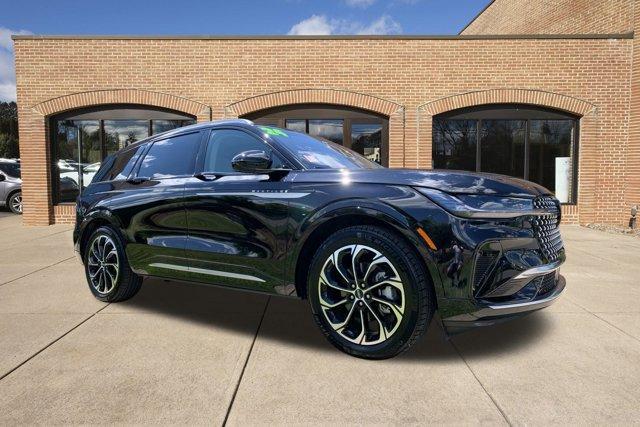 used 2024 Lincoln Nautilus car