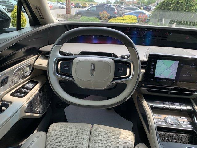 used 2024 Lincoln Nautilus car