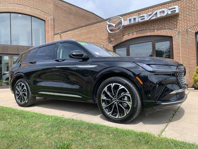 used 2024 Lincoln Nautilus car