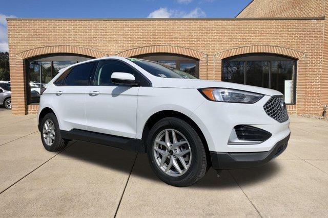 used 2024 Ford Edge car, priced at $25,500