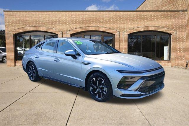 new 2025 Hyundai Sonata car, priced at $29,776
