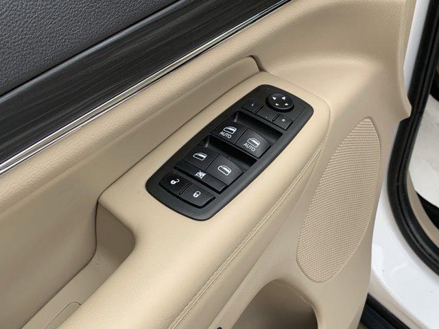 used 2021 Jeep Grand Cherokee car, priced at $27,000
