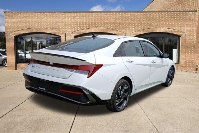 new 2025 Hyundai Elantra car, priced at $24,758