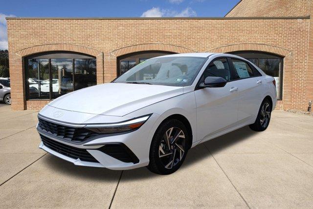 new 2025 Hyundai Elantra car, priced at $24,758