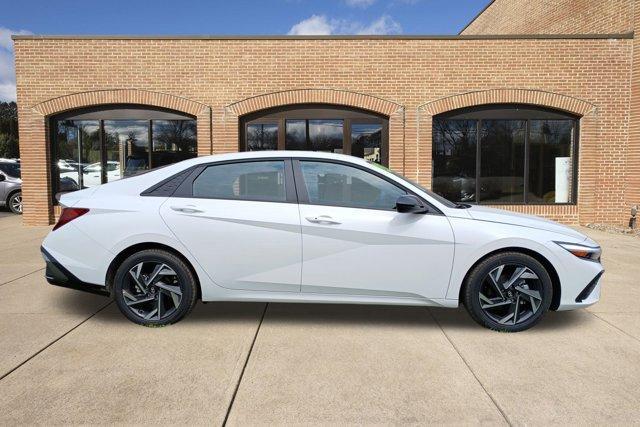 new 2025 Hyundai Elantra car, priced at $24,758