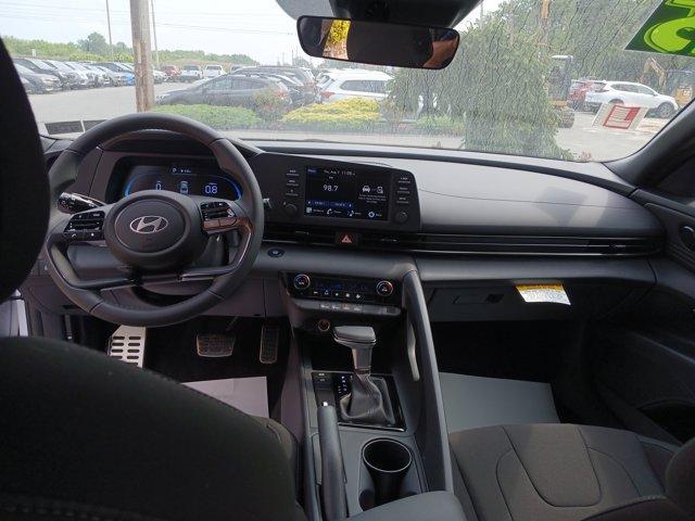 new 2025 Hyundai Elantra car, priced at $24,758
