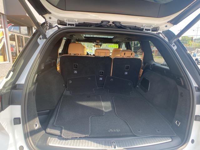 used 2023 Jeep Grand Cherokee car, priced at $41,995